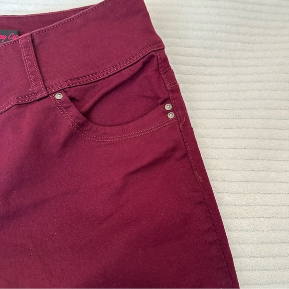 WHO Capri Jean Jeggings - Picture 3 of 10